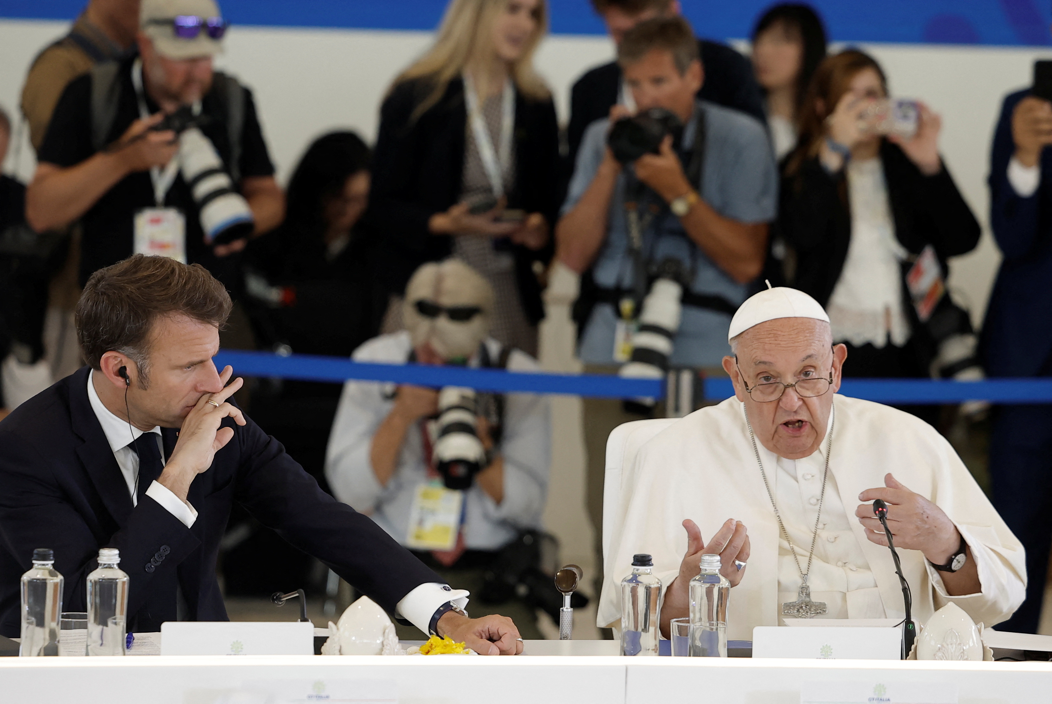 g7-pope-francis-with-ai-1773889229.jpg