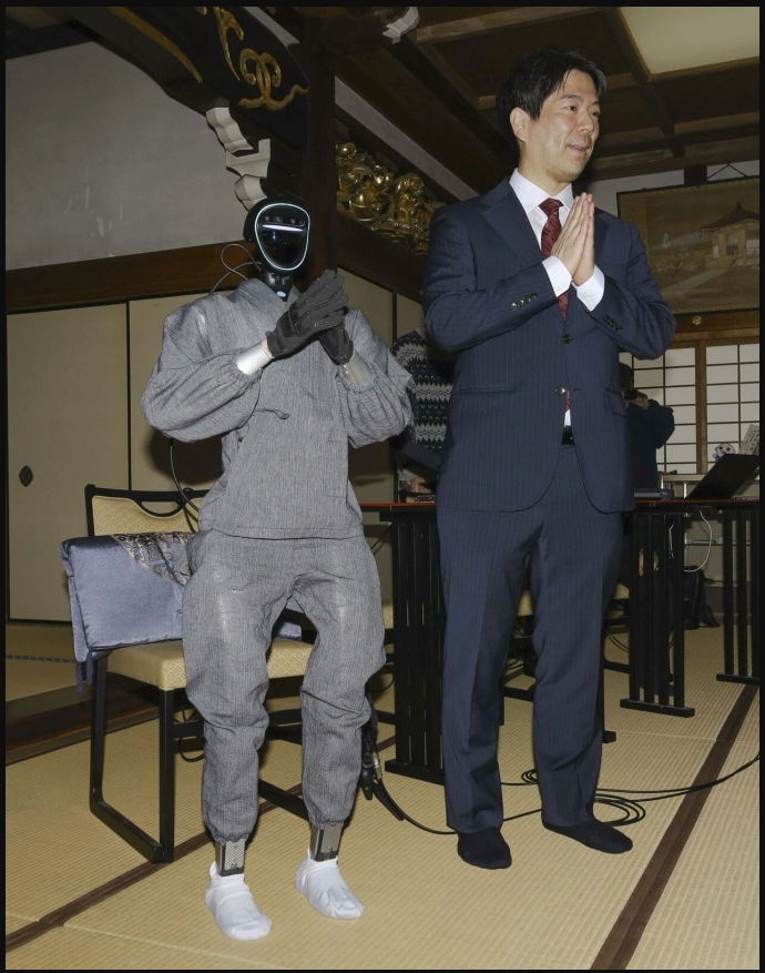 robot-nha-su-nhatban-1772757646.png