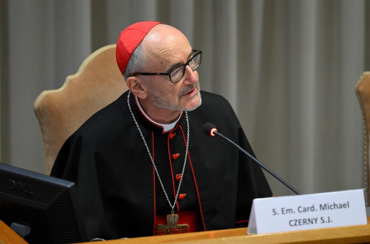 duc-hong-y-czerny-tai-buoi-gioi-thieu-thong-diep-magnifica-humanitas-at-vatican-media-1779746075.jpeg